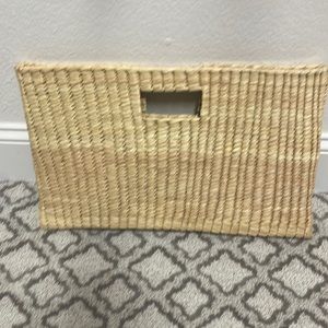 Straw clutch